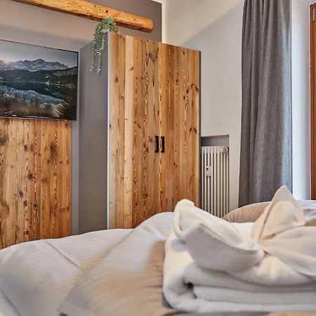 ألبيس فيرينفونونغ *