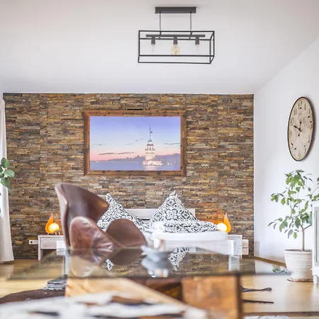 شقة ألبيس فيرينفونونغ *